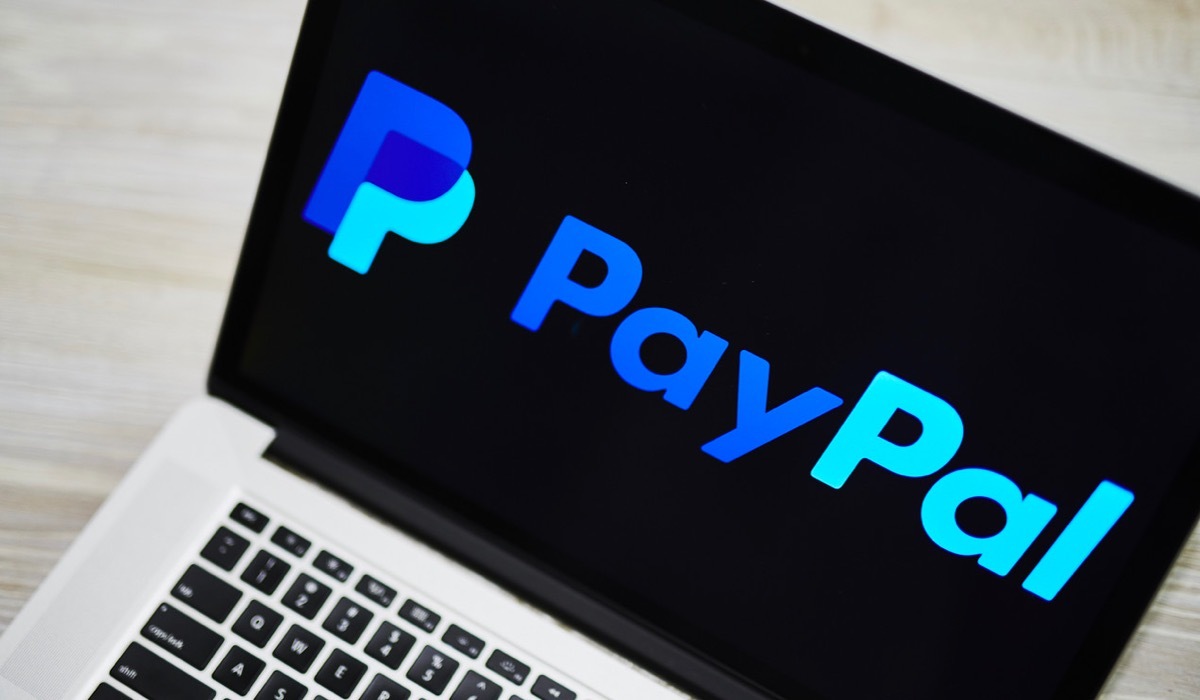 PayPal Fees - How Much Does PayPal Charge?